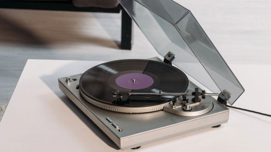 Objetos antigos que valem uma fortuna podem estar na sua casa