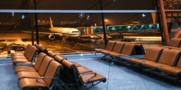 Companhia aérea vai à falência e todos os voos do aeroporto são cancelados