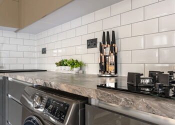 Pastilhas limpas e brilhantes com truques simples e baratos