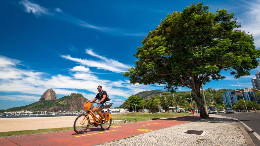 Brasil tem novas cidades bike friendly em 2025 e surpresa no ranking