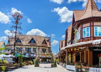 Viaje para a Europa sem sair do país com essas cidades únicas