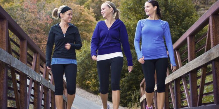 Andar 30 minutos por dia pode ser mais eficaz que muitos remédios