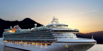 Você sabe o que realmente acontece a bordo dos cruzeiros mais luxuosos?