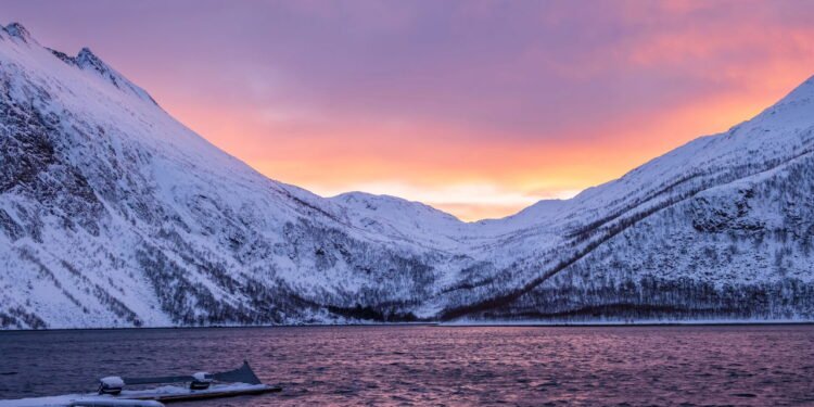 Você sabia que existem países onde o sol não se põe durante meses? Conheça o fenômeno do sol da meia-noite