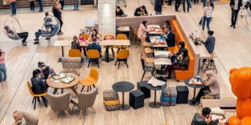 Franquia de hambúrgueres fecha dezenas de lojas e pega fãs de surpresa