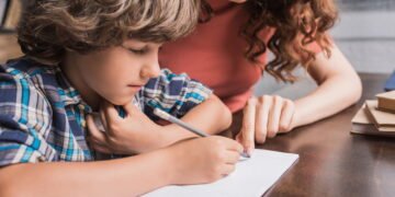 Com essas dicas a lição de casa vira um momento de aprendizado e diversão