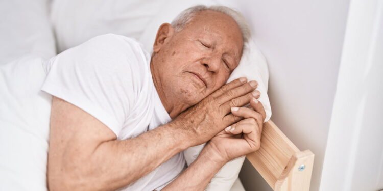 Dormir bem depois dos 60 pode salvar seu coração de problemas