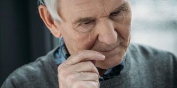 Como combater ansiedade e depressão em idosos de forma natural