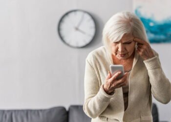 Os celulares mais fáceis de usar para quem passou dos 60 anos