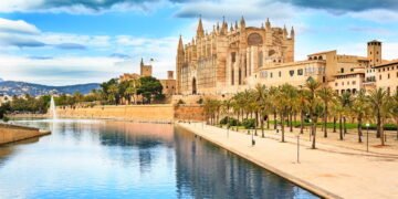 A ilha espanhola mais cobiçada guarda experiências que você nunca imaginou