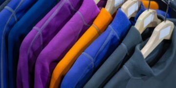 Como roupas com proteção UV funcionam e por que estão virando item essencial