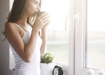 Comece a praticar esse hábito matinal e veja sua digestão e imunidade se transformarem