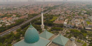 Essa cidade criou um sistema inovador onde você pode trocar lixo por passagens de transporte