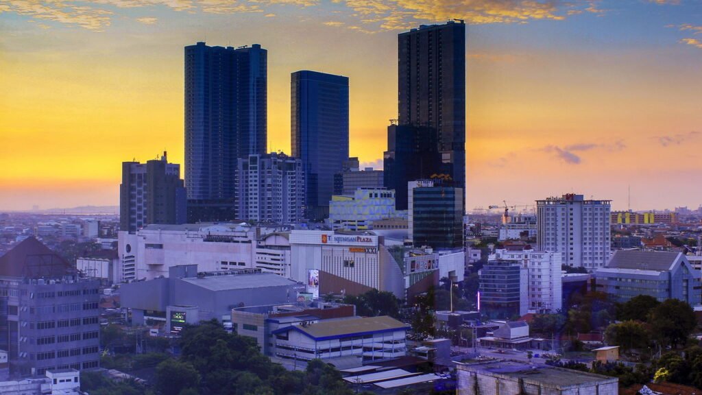 Essa cidade criou um sistema inovador onde você pode trocar lixo por passagens de transporte