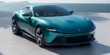 Nova Ferrari Almafi é anunciada com motor V8 twin-turbo e promete ser o esportivo de entrada da marca