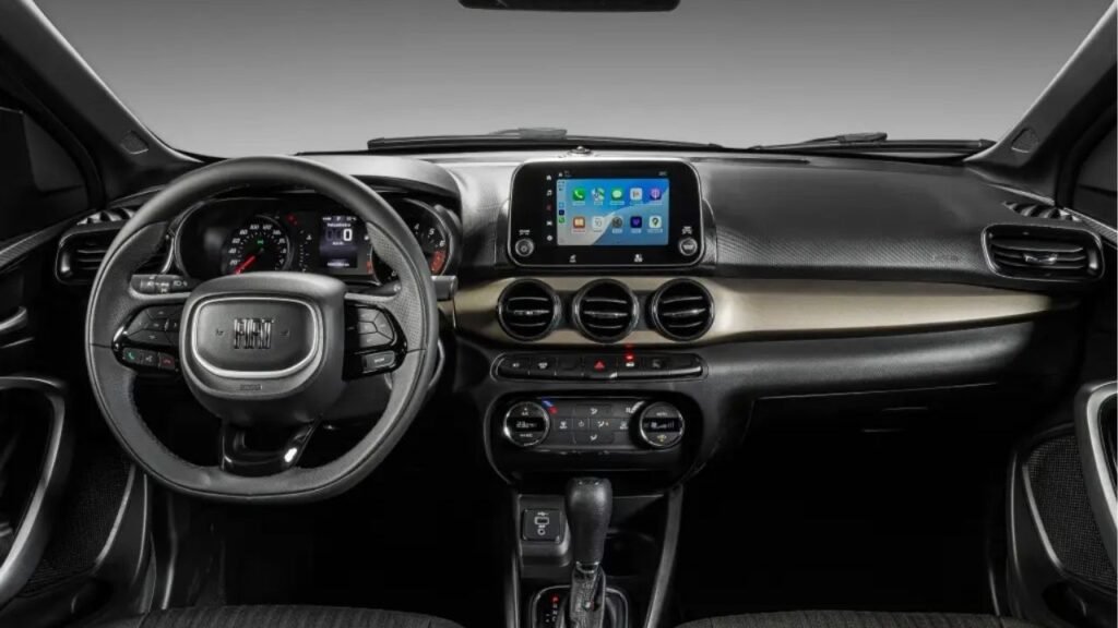 Fiat lança nova versão do Cronos 2026 com reestilização e mantendo o mesmo motor