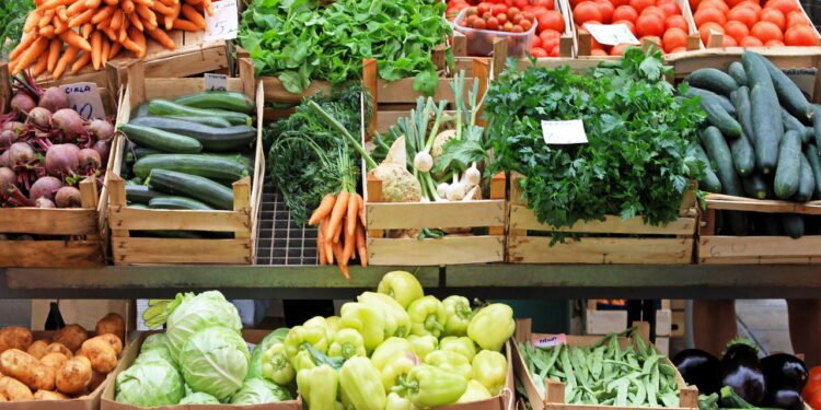 Entre praticidade e economia como decidir entre comprar e produzir