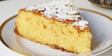 O bolo mais fofinho com maisena que conquistou o Brasil