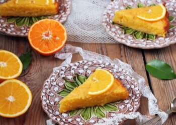 Bolo de fubá com laranja no liquidificador é o mais prático e saboroso