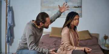 7 frases de narcisistas que você precisa aprender a identificar