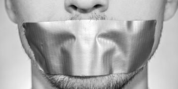 Como artistas e jornalistas driblaram a censura militar