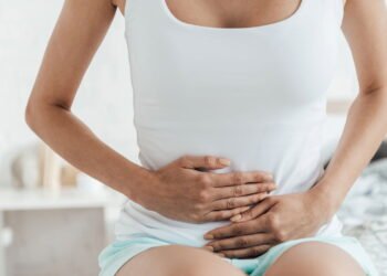 11 motivos que causam barulhos no intestino e como aliviar