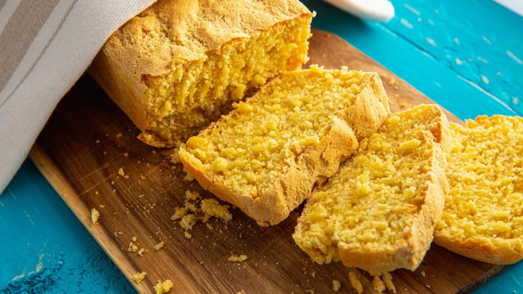 Receita de pão de milho que virou xodó das festas juninas e surpreende no café