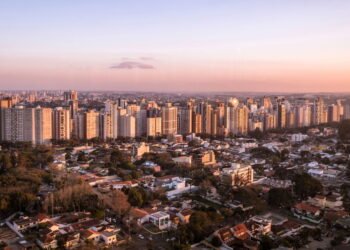 Cidades brasileiras apostam no minimalismo e viram referência em bem-estar