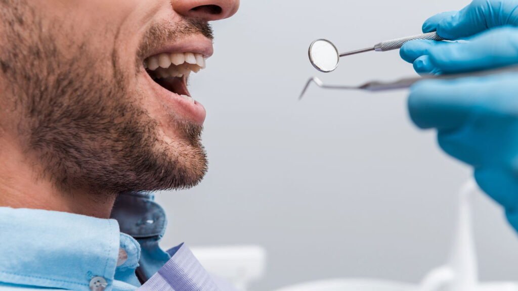 Os erros mais comuns na escovação que pode afetar diretamente sua saúde cardíaca