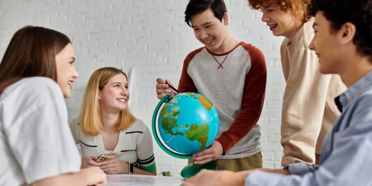 Concurso oferece 7 vagas na saúde com salários de até R$ 7 mil