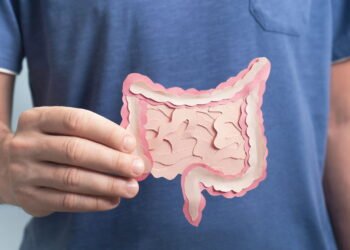 Você pode estar prejudicando seu estômago com um simples copo de água