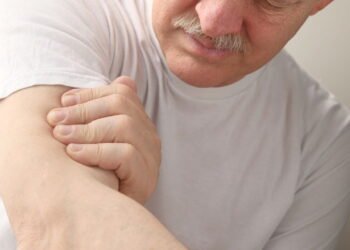 Formigamento no corpo ao acordar pode ser evitado com pequenos ajustes