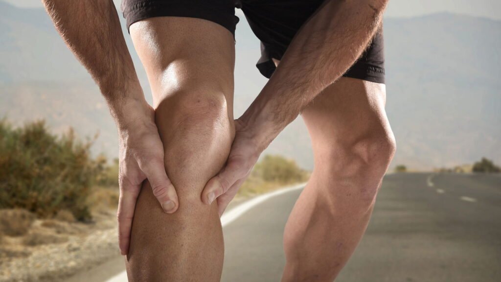 Esse erro comum está detonando o joelho de quem corre