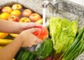 Como higienizar frutas da maneira certa para eliminar até 98% dos microrganismos e evitar doenças