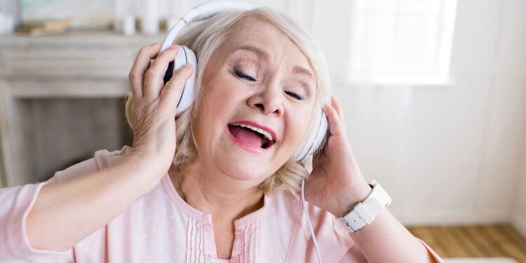 O poder escondido das músicas antigas na recuperação da memória