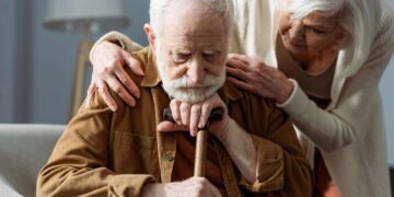 O passo mais eficaz para combater a tristeza após os 60