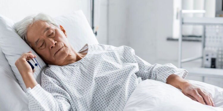 Neurologista, revela: “Dormir desta maneira abre caminho para Alzheimer”