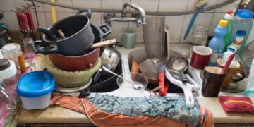 Por que deixar louça na pia pode afetar sua produtividade