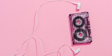 Ouvir a mesma música