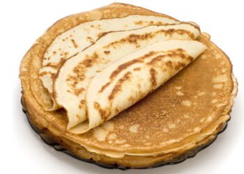 Essa panqueca saudável leva só 2 ingredientes e é ótima pra dieta sem glúten