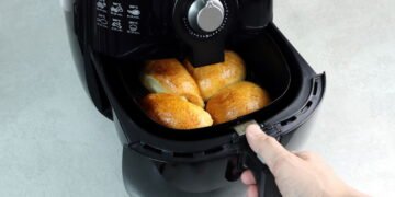 Brasileiros estão usando a air fryer de um jeito que surpreende até chefs