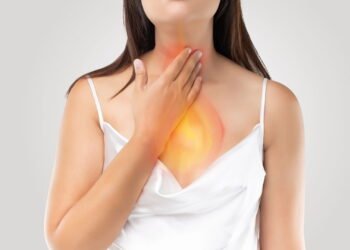 O tipo de refluxo que muita gente tem e confunde com dor de garganta