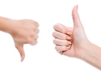 “A cor da sua urina é quem vai indicar se você está bebendo água o suficiente”; Nutricionista Matheus D’Avila mostra 3 exemplos