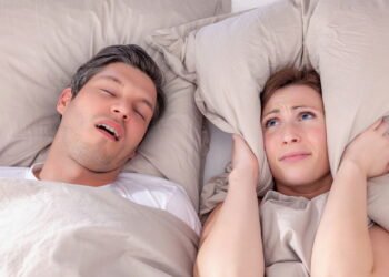 As 5 melhores dicas naturais para acabar com o ronco de vez