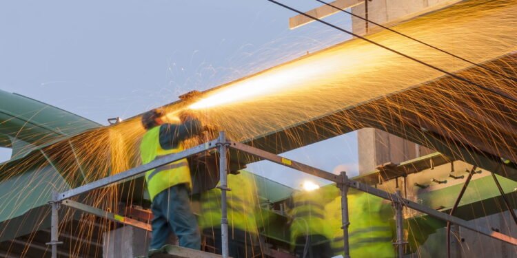 Trabalhadores expostos a condições nocivas podem se aposentar mais cedo