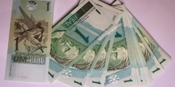 Comunicado importante para quem ainda tem notas de R$ 1 guardadas em casa