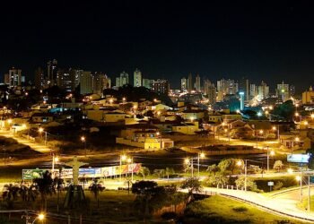 Cidade do interior mistura tradição caipira com inovação tecnológica em harmonia perfeita