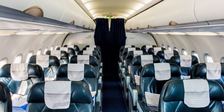 Estudo revela qual o assento mais seguro em caso de acidente aéreo