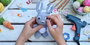 Amigurumis de crochê conquistam artesãs e vira fonte de renda