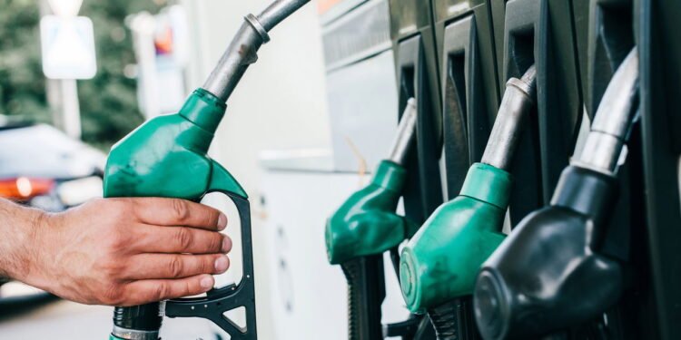 Economize combustível e aumente a vida útil do seu carro com essas dicas